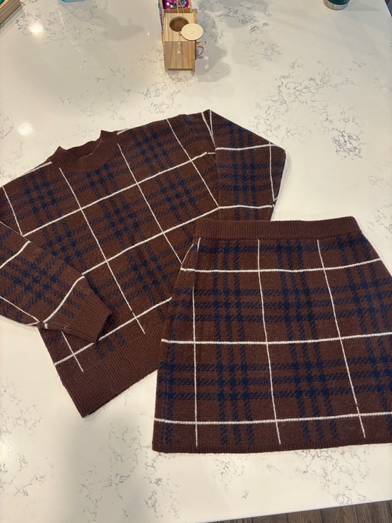 En Saison Dresses & Skirts - En Saison Burgundy Plaid Knit Skirt Set with Navy & White Grid